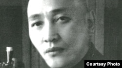 1946-1954 жылдарғы Қазақстан компартиясының бірінші хатшысы Жұмабай Шаяхметов. Сурет Мадат Аққозинның  «Вернуть из забвения» кітабынан алынды. 