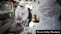 مریض مبتلا به ویروس کرونا در یکی از شفاخانه های برازیل. 18May2020