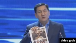 Абдиль Сегизбаев в ходе дебатов на ОТРК.