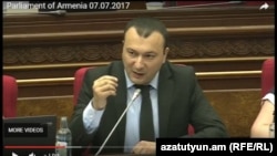 Секретарь фракции «Царукян» Ваге Энфиаджян (архив)