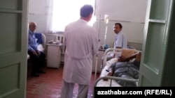 Türkmenistandaky keselhanalaryň biri. Illýustrasiýa suraty