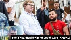 Владимир Жемчугов (слева)