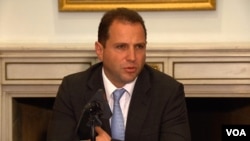 Պաշտպանության փոխնախարար Դավիթ Տոնոյանը ասուլիս է տալիս Վաշինգտոնում Հայաստանի դեսպանատանը, 7-ը օգոստոսի, 2014թ․