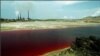 Один из водоёмов города Карабаш окрасился в уникальный рубиновый цвет