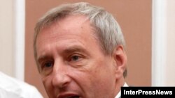 Господин Коваленко демонстративно покинул Грузию после ареста грузинскими спецслужбами нескольких российских офицеров