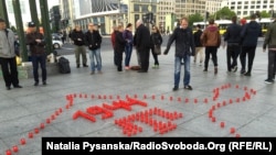 Берлинда узган чарада шәмнәр Кырым харитасы шәклендә тезелде