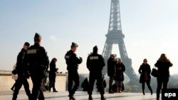 Париж, 23-ноябрь