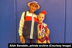 Марта са сваёй першай трэнэркай у Ізраілі, Рахель Кімягаравай