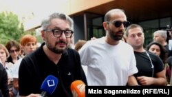 Вышедший с допроса Ника Гварамия заявил, что прокуратура предъявила ему дополнительное обвинение в отмывании денег