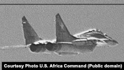 Ливияга йўллангани тахмин қилинаётган Россия жанговар учоғи.