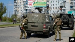 Російські військовослужбовці у Бердянську, 30 квітня 2022 року