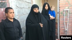 آرشیف - یک خانواده پناهجوی افغان در ولایت کرمان ایران