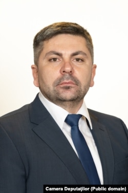 Liviu Fedoca a fost senator POT, ales pe listele din Sălaj. Acum este neafiliat.