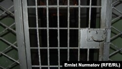 В Україні можуть садити під домашній арешт. Це пропонує проект нового Кримінально-процесуального кодексу