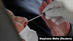 За минулу добу шпиталізували 824 людей, 1447 – одужали, померли 44 людини