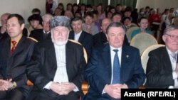 Һади Атласига багышланган конференциядә катнашучылар