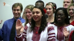 Після дворічної перерви в Україні поновили свою діяльність волонтери Корпусу миру США (відео)