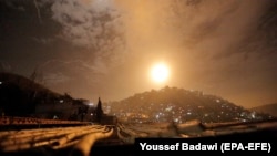 Сириянын абадан коргонуу күчтөрүнүн Израилдин ракеталарына каршы жооп иретиндеги чаралары. 21-январь, 2018-жыл.