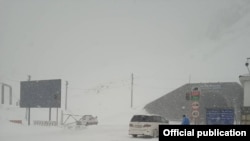 Төө-Ашуу. 01.04.2021. Сүрөт Өзгөчө кырдаалдар министрлигине тиешелүү.