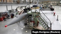 Збірка винищувачів Rafale на заводі французького авіабудівника Dassault Aviation, архівне фото 