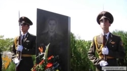 День рождения Гургена Маркаряна отмечен многотысячным шествием 