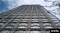 У подножия Эмпайр Стейт Билдинг