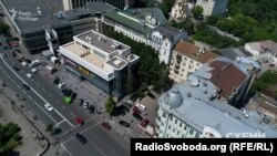 Колись на місці цього офісного центру був фонтан