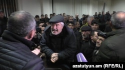 Շիրակցիների հանդիպումը մարզպետի հետ