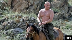 Ин акси Путинро дар соли 2009 ҳамчун намоиши қудрату бозу арзёбӣ карданд