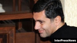 Іраклі Окруашвілі під вартою у Тбілісі, 20 листопада 2012 року