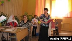 Эльмира Исмәгыйлова тастымал тарихы белән таныштырды