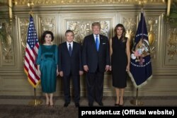 Президент Узбекистана Шавкат Мирзияев и его супруга встречались с президентом США Дональдом Трампом и его супругой в сентябре 2017 года в Нью-Йорке.