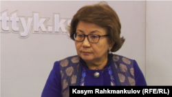 Роза Отунбаева.