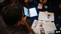 یکی از مهاجران افغان در پاکستان که در پروندۀ مهاجرت به کشور سوم را دارد 