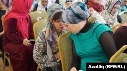 Җыенда катнашучы мөслимәләр