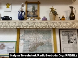 Невеликий музей Криму у халяль-кафе «Кримський дворик» у Львові