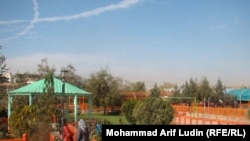 گوشه یی از باغ زنانه در کابل 