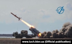 Пуск крылатой ракеты "Нептун"