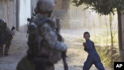 آرشیف، نیروهای جرمنی در حال گزمه در ولایت کندز