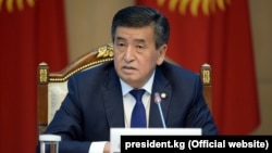 Сооронбай Жээнбеков.