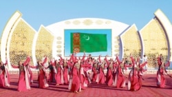 Diňle: Ýaş erkekleriň azalmagy, migrasiýa aýraçylygy 'alada döredýär'