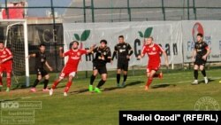 Бозии дастаҳои "Истиқлол" ва "Варда"