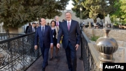 Francois Hollande və İlham Əliyev İçərişəhərdə