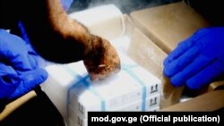 Вакцина Comirnaty виробництва Pfizer-BioNTech має певні вимоги до збереження і транспортування, дуже важливим є дотримуватися визначеного виробником температурного режиму