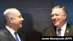 Израилдин премьер-министри Биньямин Нетаньяху жана АКШнын мамлекеттик катчысы Маяк Помпео. 14-февраль, Польша. 