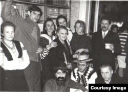 Вертеп 1972 року. Ілюстрація з книжки «Благословенні душі…»