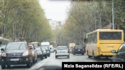 Для того чтобы как-то изменить ситуацию, важно разработать единую концепцию для улучшения качества воздуха. Начиная с техосмотра автомобилей и мониторинга строительств, заканчивая развитием зеленых зон