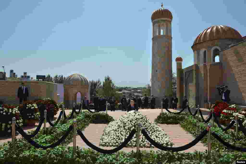 Могила Ислама Каримова в Самарканде