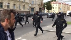 Білорусь: ОМОН розігнав студентів і затримав журналістів – відео
