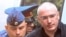 Михаил Ходорковский под конвоем. 16 сентября 2009 года.